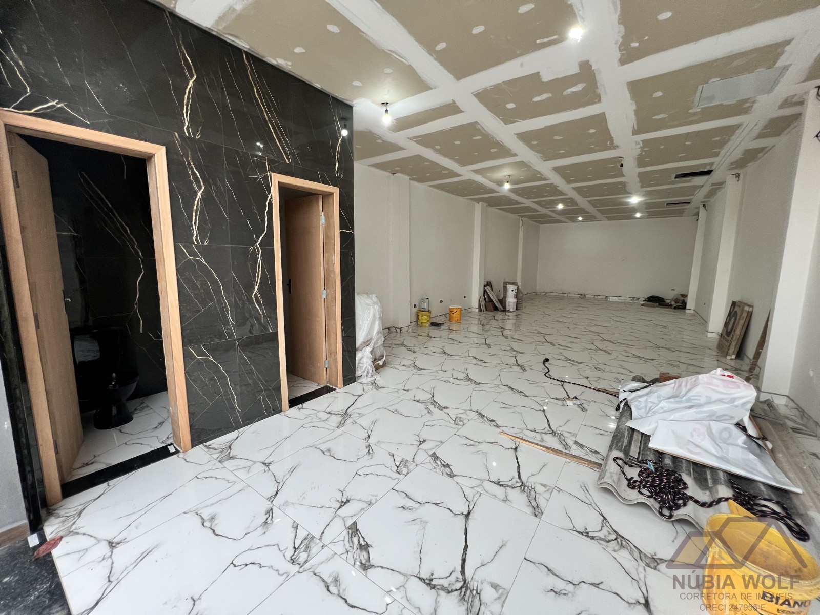 Salão para venda em Peruíbe