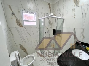 Casa no bairro Jardim Imperador, Lado Linha, em Peruíbe