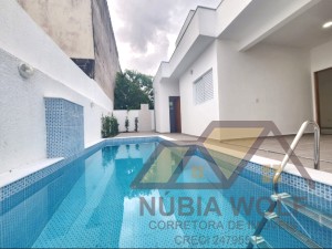 Casa no bairro São José, Lado Linha, em Peruíbe