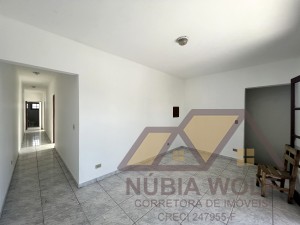 Casa no bairro Belmira Novaes, Lado Praia, em Peruíbe