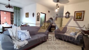 Casa no bairro Ribamar, Lado Linha, em Peruíbe