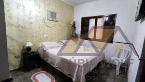 Casa no bairro Ribamar, Lado Linha, em Peruíbe