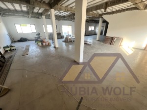 Salão no bairro Centro, Lado Linha, em Peruíbe