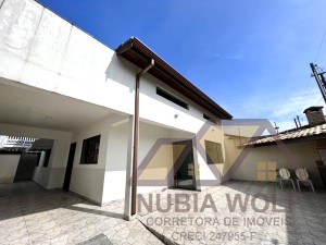 Casa no bairro Três Marias, Lado Linha, em Peruíbe