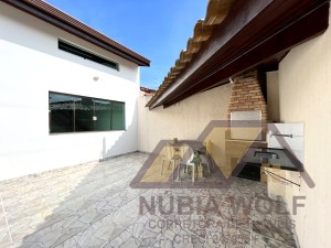 Casa no bairro Três Marias, Lado Linha, em Peruíbe