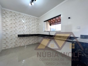 Casa no bairro Oásis, Lado Linha, em Peruíbe