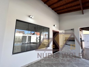 Casa no bairro Oásis, Lado Linha, em Peruíbe