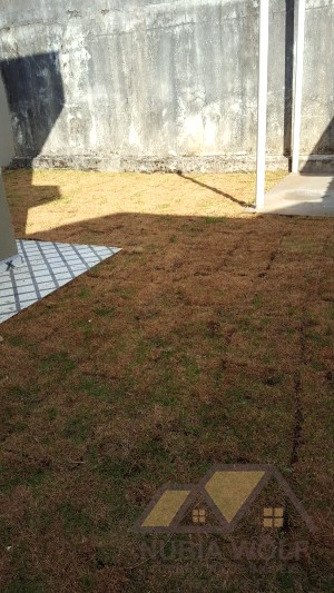 Casa no bairro Belmira Novaes, Lado Praia, em Peruíbe