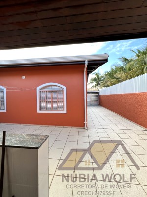 Casa no bairro São José, Lado Praia, em Peruíbe