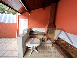 Casa no bairro São José, Lado Praia, em Peruíbe