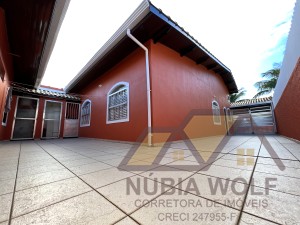 Casa no bairro São José, Lado Praia, em Peruíbe