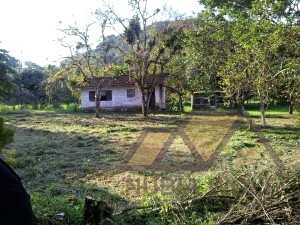 Chácara no bairro Itaóca, Pós Rodovia, em Peruíbe