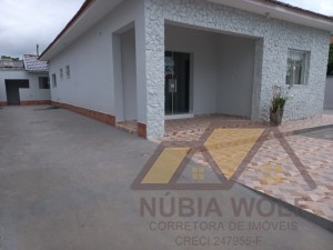 Casa no bairro São João Batista, Lado Praia, em Peruíbe