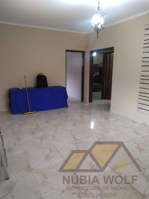 Casa no bairro Belmira Novaes, Lado Linha, em Peruíbe