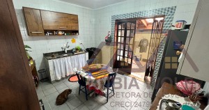 Casa no bairro Ribamar, Lado Linha, em Peruíbe
