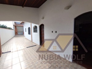 Casa no bairro Flórida, Lado Linha, em Peruíbe