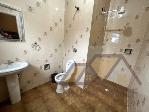 Casa no bairro Belmira Novaes, Lado Linha, em Peruíbe