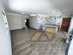 Casa no bairro Oásis, Lado Linha, em Peruíbe