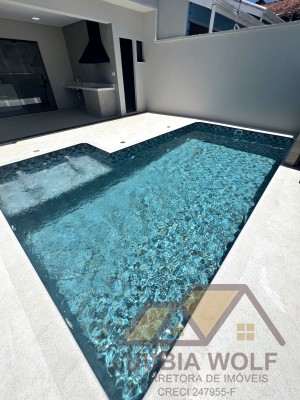 Casa no bairro Oásis, Lado Linha, em Peruíbe