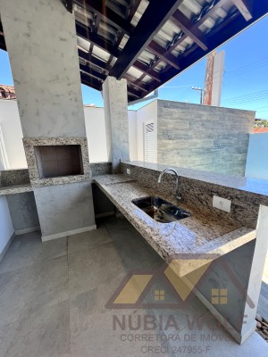 Casa no bairro Oásis, Lado Linha, em Peruíbe