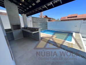 Casa no bairro Oásis, Lado Linha, em Peruíbe