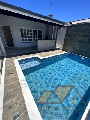 Casa no bairro Oásis, Lado Linha, em Peruíbe