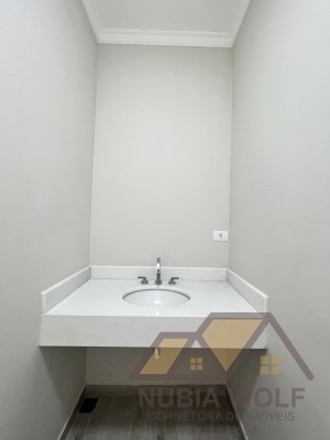 Casa no bairro Oásis, Lado Linha, em Peruíbe