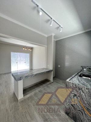 Casa no bairro Oásis, Lado Linha, em Peruíbe