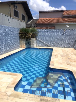 Casa no bairro São José, Lado Linha, em Peruíbe