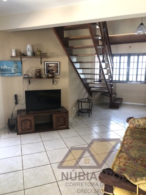 Casa no bairro São José, Lado Linha, em Peruíbe