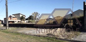 Terreno no bairro São José, Lado Linha, em Peruíbe