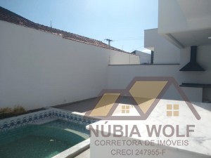 Casa no bairro São José, Lado Praia, em Peruíbe