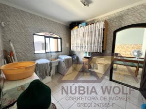 Casa no bairro Stella Maris, Lado Linha, em Peruíbe