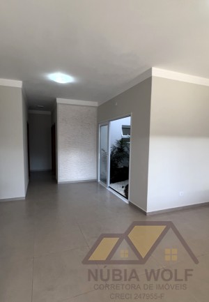 Casa no bairro Oásis, Lado Linha, em Peruíbe