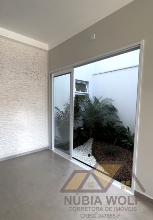 Casa no bairro Oásis, Lado Linha, em Peruíbe