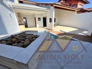 Casa no bairro Oásis, Lado Linha, em Peruíbe