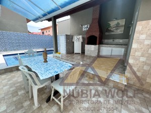 Casa no bairro Icaraíba, Lado Praia, em Peruíbe