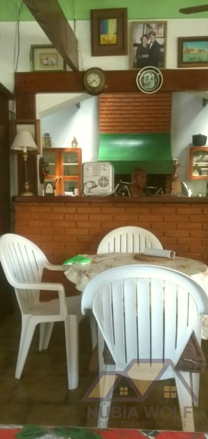 Casa no bairro São João Batista, Lado Praia, em Peruíbe