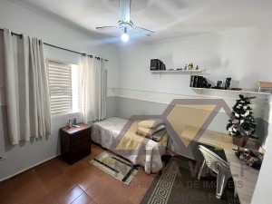 Casa no bairro São José, Lado Linha, em Peruíbe