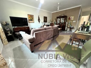 Casa no bairro São José, Lado Linha, em Peruíbe
