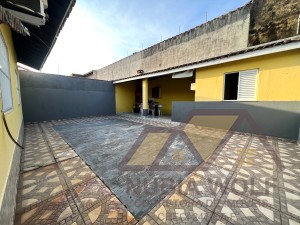 Casa no bairro São José, Lado Linha, em Peruíbe