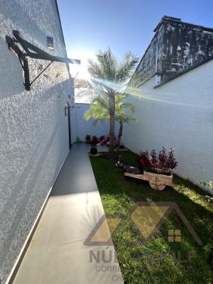 Casa no bairro São José, Lado Linha, em Peruíbe