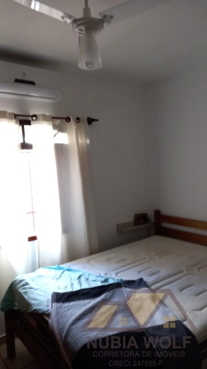 Casa no bairro Oásis, Lado Linha, em Peruíbe