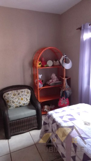 Casa no bairro Oásis, Lado Linha, em Peruíbe