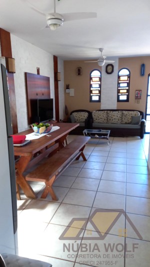 Casa no bairro Oásis, Lado Linha, em Peruíbe