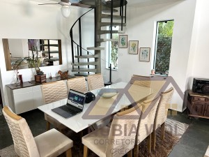 Casa no bairro Bougainvillée II, Lado Linha, em Peruíbe