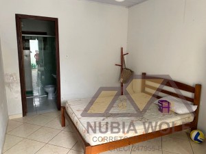 Casa no bairro Belmira Novaes, Lado Praia, em Peruíbe