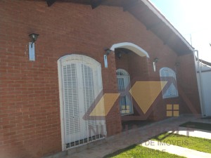 Casa no bairro Oásis, Lado Linha, em Peruíbe