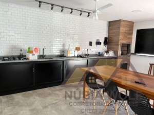 Casa no bairro São João Batista, Lado Linha, em Peruíbe