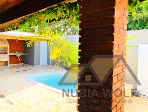 Casa no bairro Turístico, Lado Praia, em Peruíbe